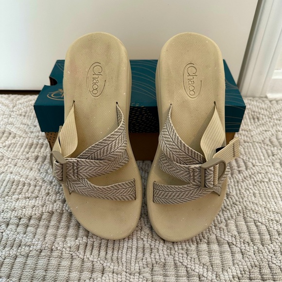 Chaco Cushz Slides - Picture 5 of 6